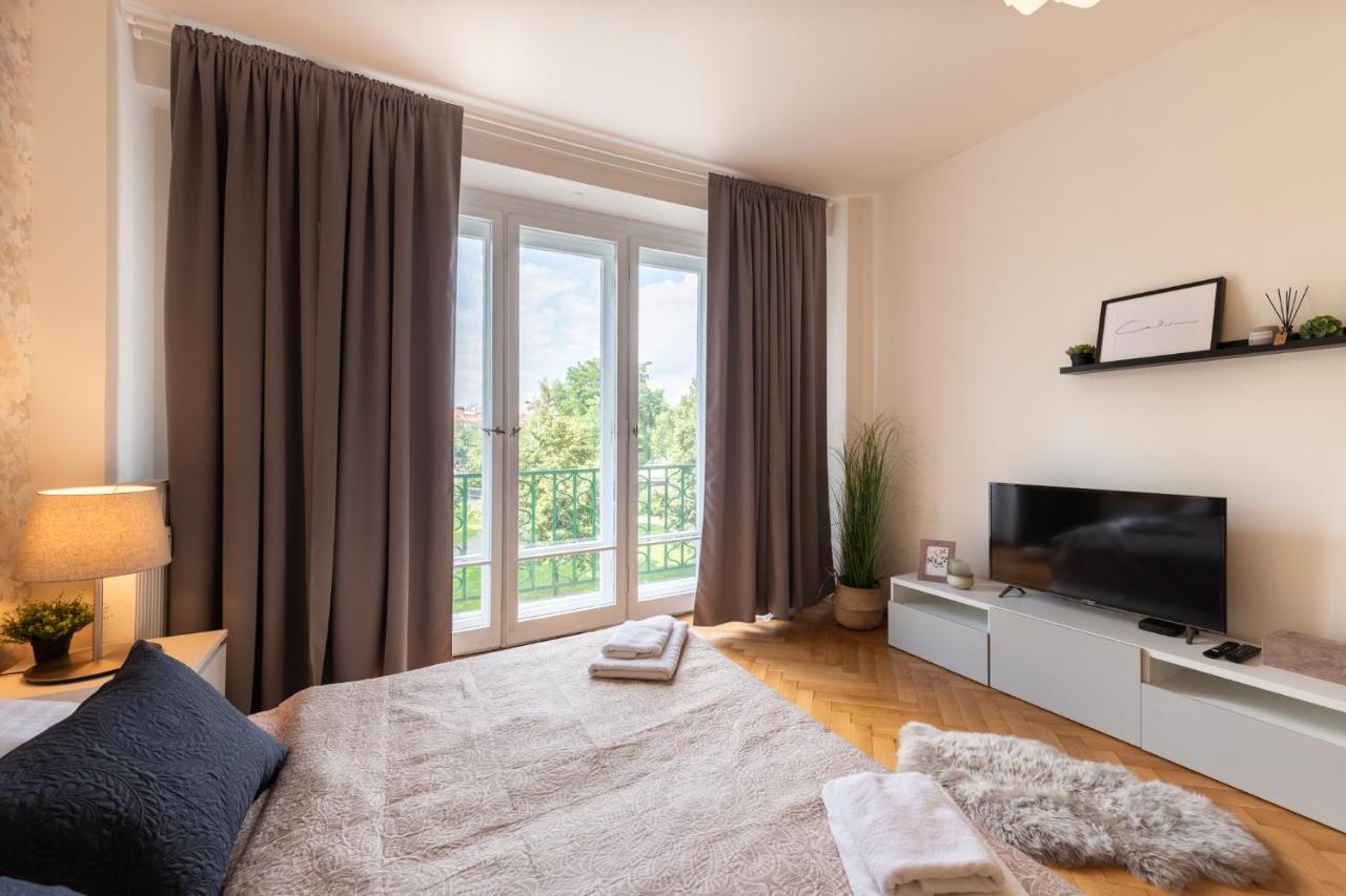 Luxury Apartment In Prime Location Praga Exterior foto