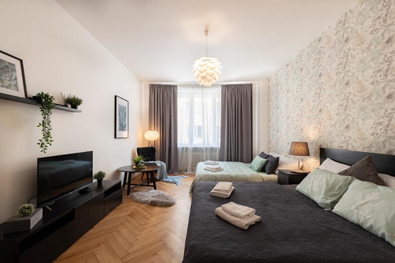 Luxury Apartment In Prime Location Praga Exterior foto